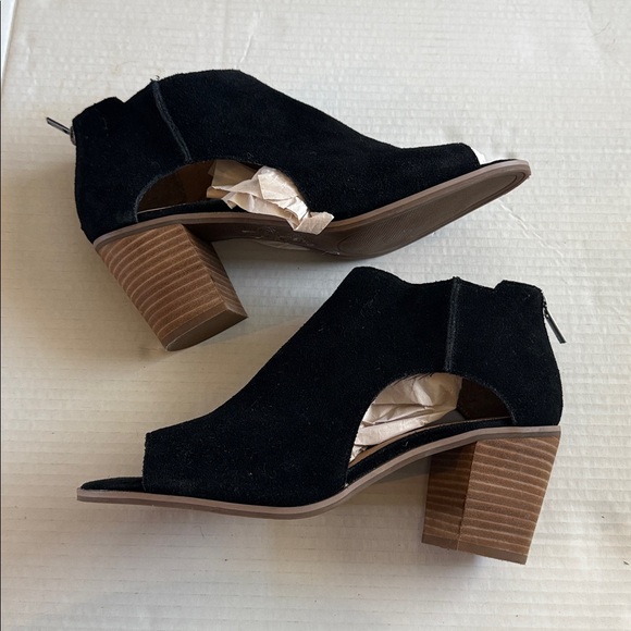 Lucky Brand - Black Suede Women's Ankle Boots - Size 10 - Good Condition!! - Picture 1 of 10